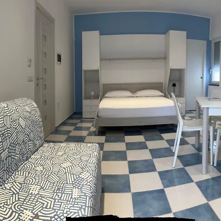 Couette-café Casa Emy 4*